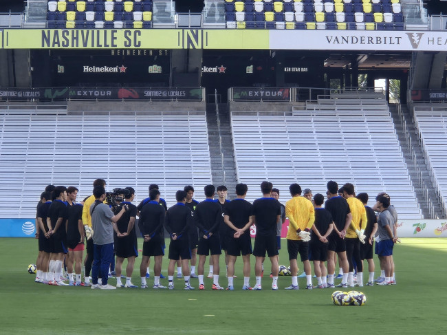 내슈빌의 지오디스파크에서 훈련 시작하는 축구 대표팀