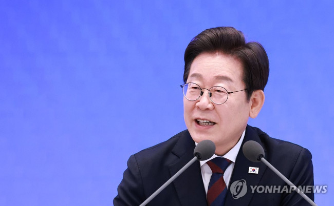 지난 7월 취임 30일 기자회견 갖는 이재명 대통령
