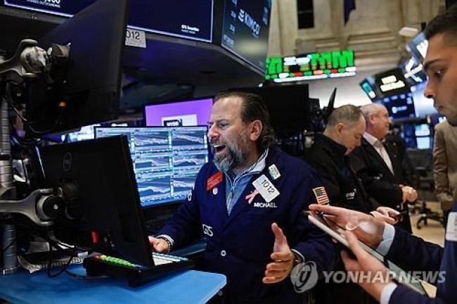 뉴욕증권거래소의 트레이더