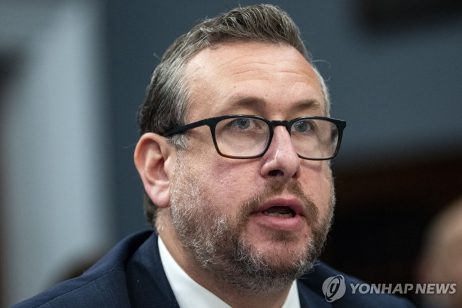 조지프 이들로 USCIS 국장